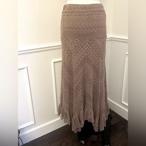 Lace skirt tan size L